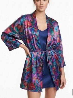 Vintage Victoria’s Secret Gold Label Floral Satin Robe Coverup